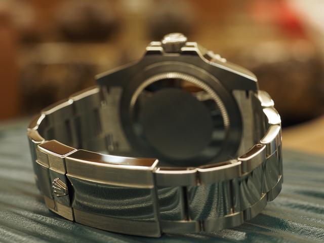 v6厂卡地亚怎麽购买？如何选择这款手表？